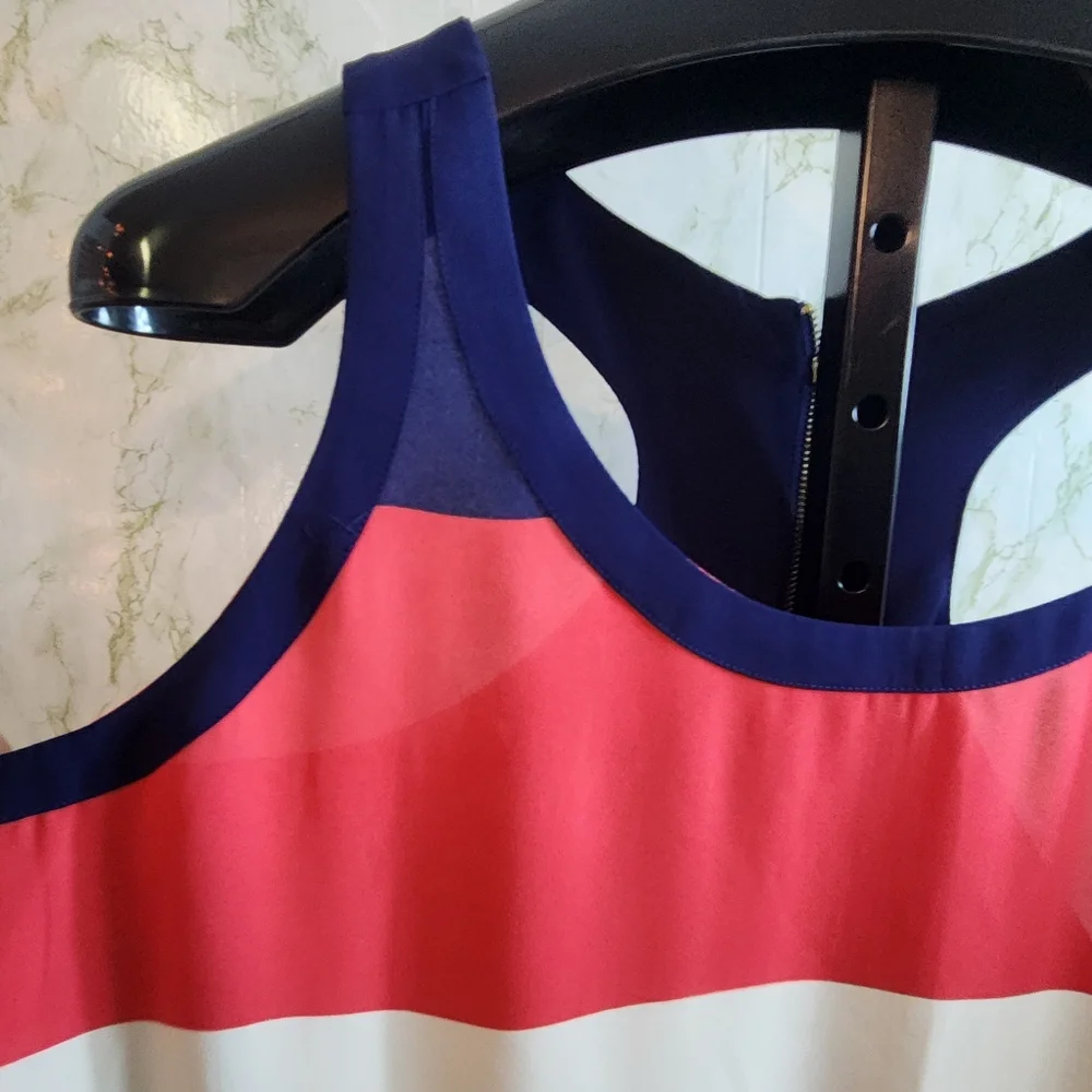 EXPRESS Polyester Racer Back Tank - Picture 2 of 13
